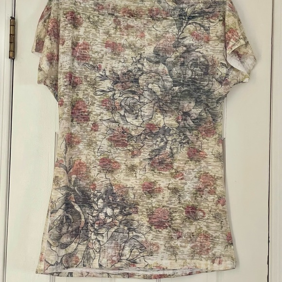 Large Floral Daytrip Short Sleeve Burnout Tee with Metallic Studs - Picture 5 of 9